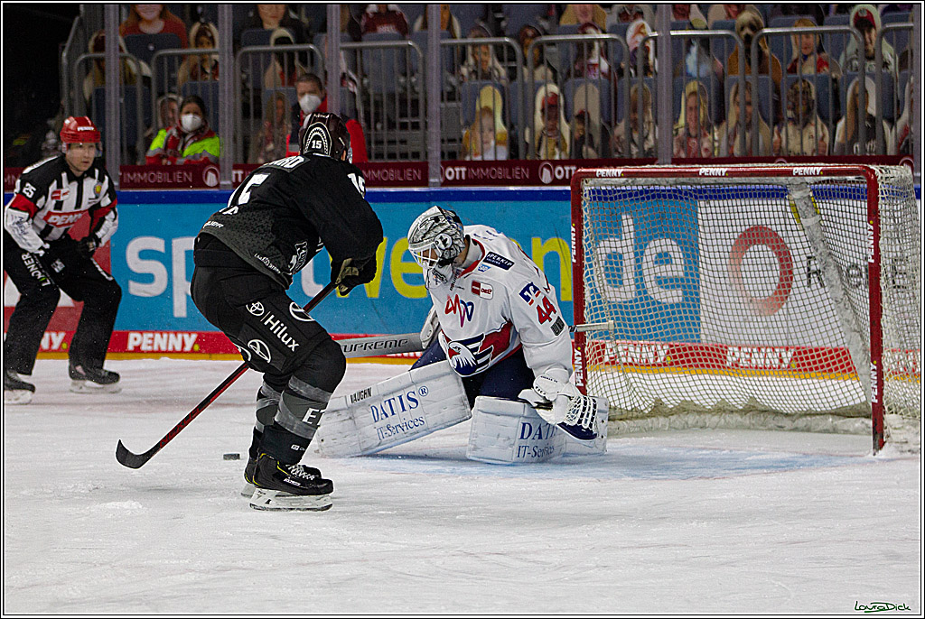 PENNY DEL;  Koelner Haie - Adler Mannheim; Koeln, 08.04.2021